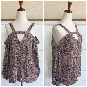 Entro‎ Cold Shoulder Snakeskin Print Long Sleeve Blouse sz S